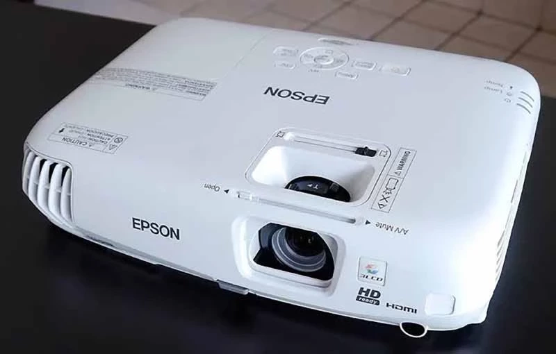 بررسی ویدئو پروژکتور خانگی اپسون Epson PowerLite Home Cinema 750HD